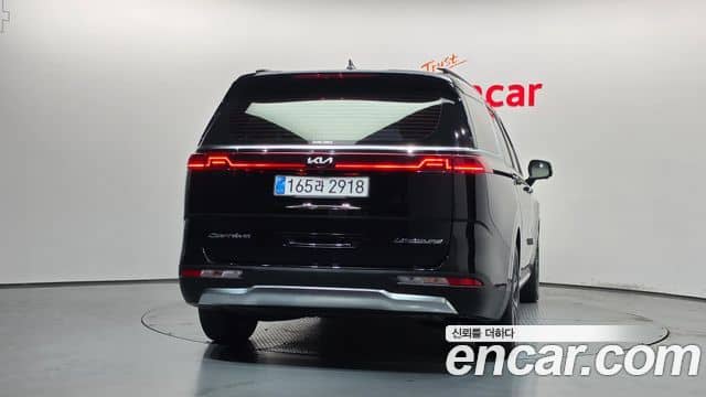 Kia Carnival IV