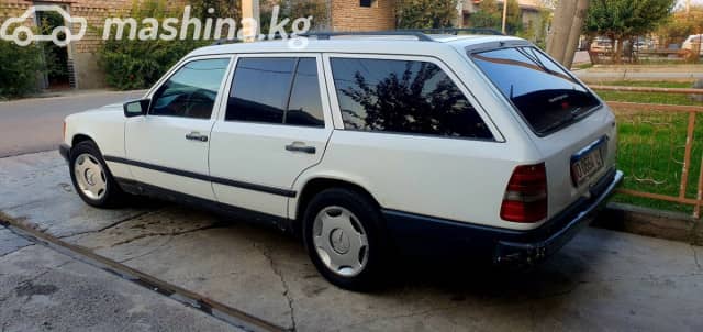 Mercedes-Benz W124 250 2.5d MT