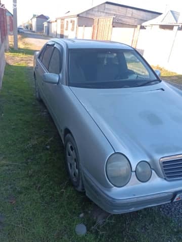 Mercedes-Benz E-Класс II (W210, S210) Рестайлинг 200 1.8 MT