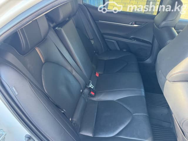 Toyota Camry VIII (XV70) 2.5 AT