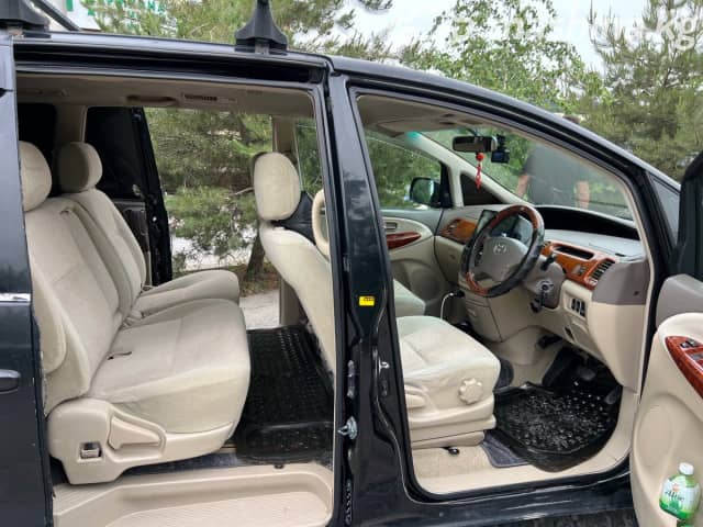 Toyota Estima II Рестайлинг 3.0 AT