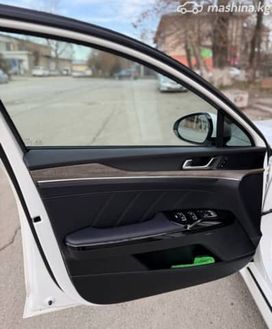 Kia K5 III Рестайлинг 1.6 AT