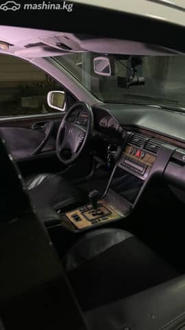 Mercedes-Benz E-Класс II (W210, S210) Рестайлинг 320 3.2d AT