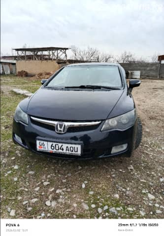 Honda Civic VIII 1.8 MT