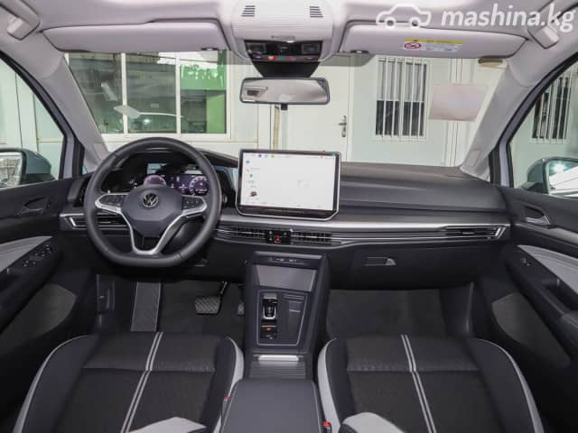 Volkswagen Golf VIII Рестайлинг 1.5 MT