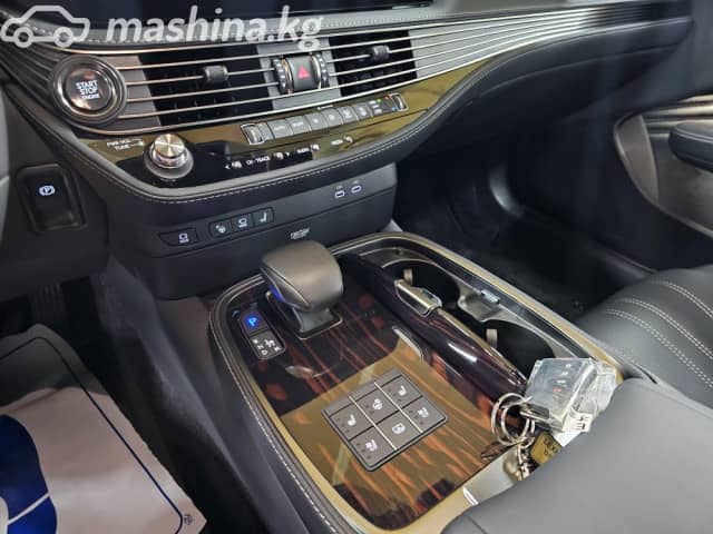 Lexus LS V Рестайлинг 500 3.4 AT 4WD