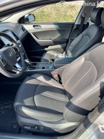 Hyundai Sonata VIII (DN8) LPi 2.0 AT