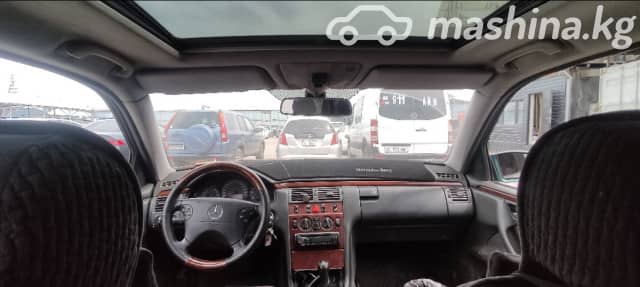 Mercedes-Benz E-Класс II (W210, S210) Рестайлинг 220 2.2d AT