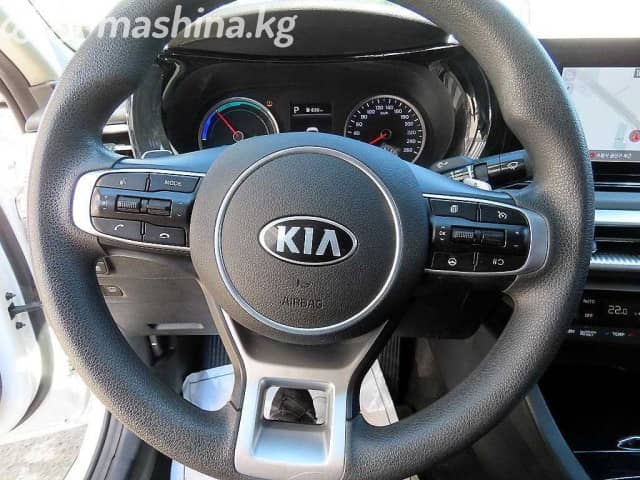 Kia K5 III 2.0hyb AT