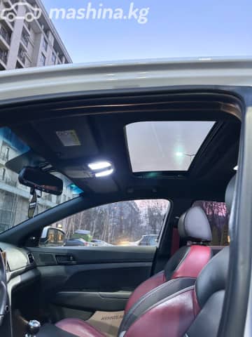 Hyundai Avante VI 1.6 MT