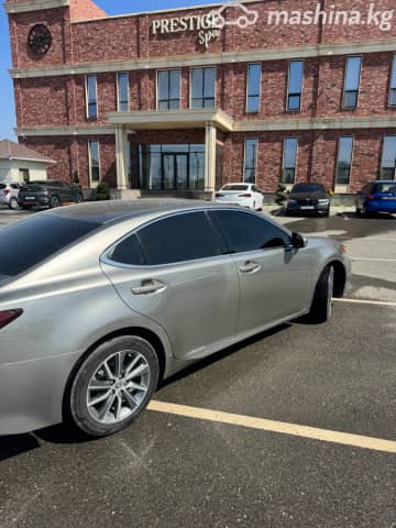 Lexus ES VI Рестайлинг 300h 2.5hyb CVT