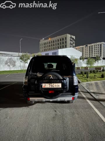 Mitsubishi Pajero IV 3.2d MT 4WD