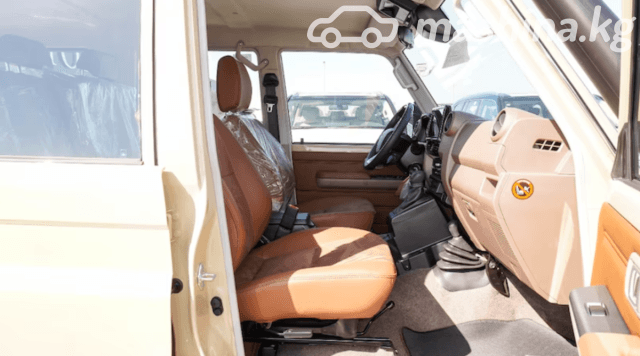 Toyota Land Cruiser 70 Series Рестайлинг 2 76 4.0 AT 4WD