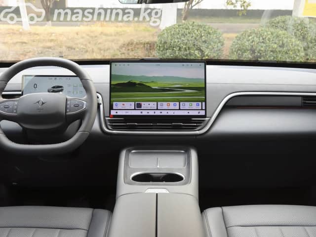 Dongfeng eπ 008 82.28 kWh 1.5hyb AT 4WD