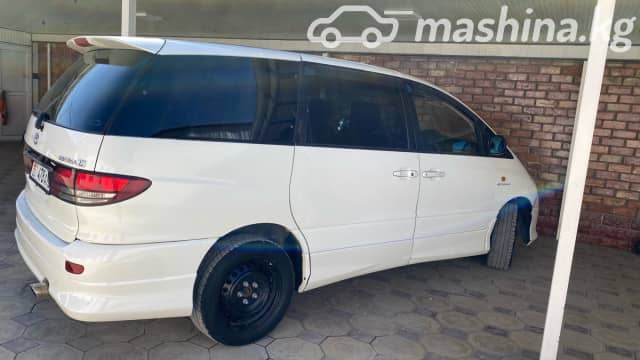 Toyota Estima II Рестайлинг 2.4 AT