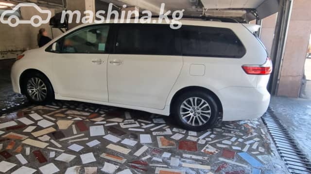 Toyota Sienna III Рестайлинг 2 3.5 AT