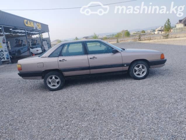 Audi 100 III (C3) 2.4 MT