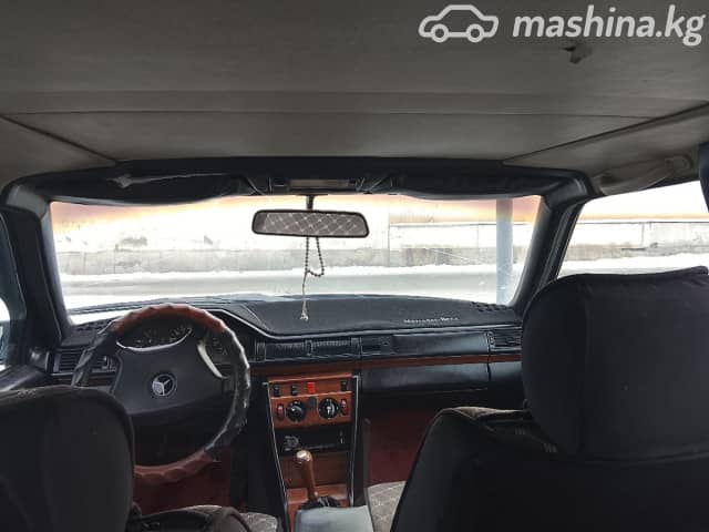 Mercedes-Benz W124 230 2.3 MT