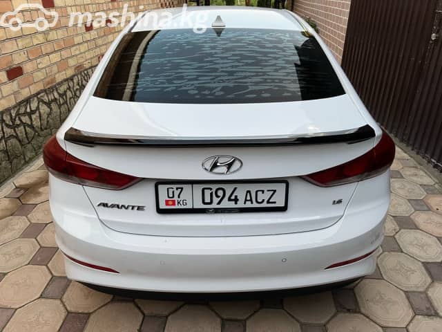 Hyundai Avante VI 1.6 AT