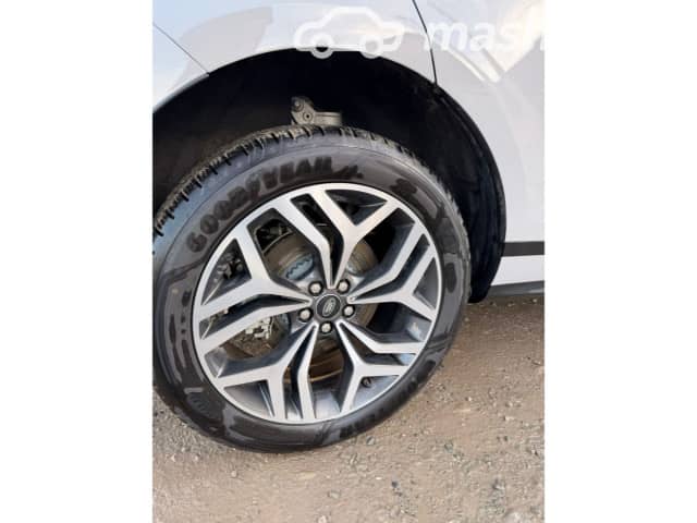 Land Rover Range Rover Evoque II Рестайлинг 2.0 AT 4WD
