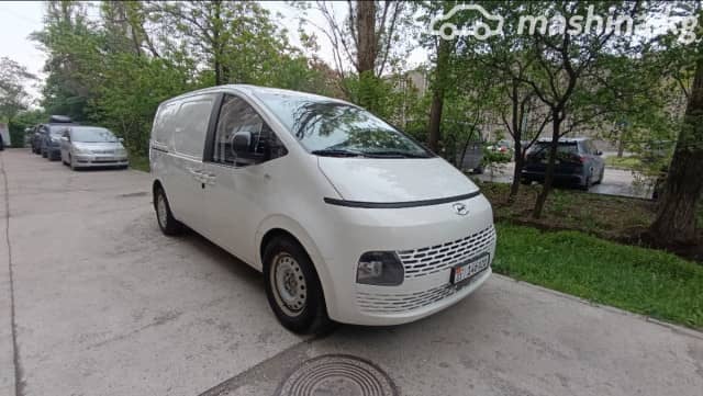 Hyundai Staria 2.2d AT