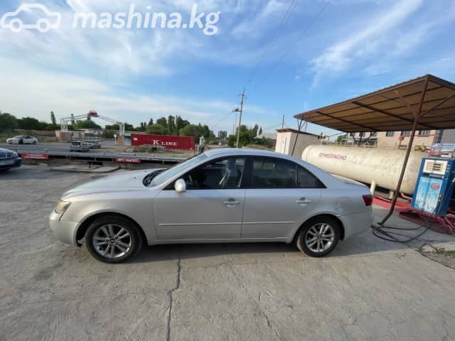 Hyundai Sonata V (NF) 2.0 AT Газ
