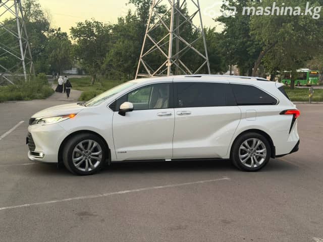 Toyota Sienna IV 2.5hyb AT