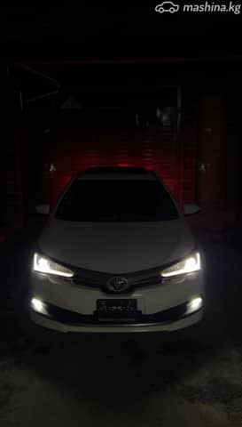 Toyota Corolla XI (E160, E170, E180) Рестайлинг 1 1.8hyb CVT