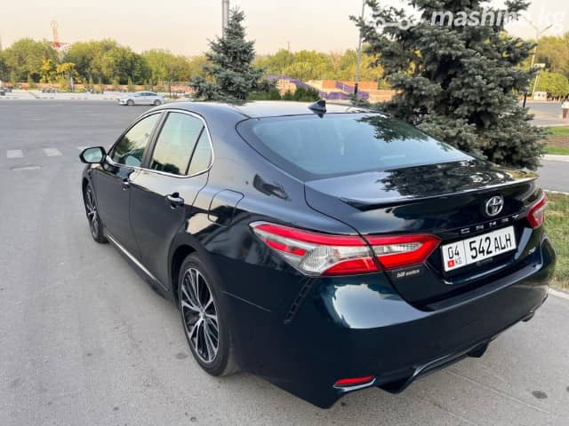 Toyota Camry VIII (XV70) 2.5 AT