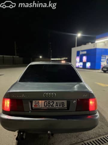 Audi A6 I (C4) 2.0 MT