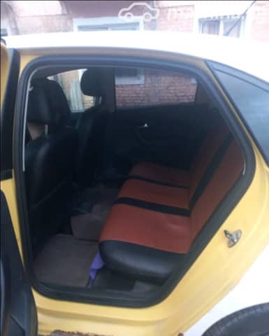 Volkswagen Polo V Рестайлинг 1.6 MT