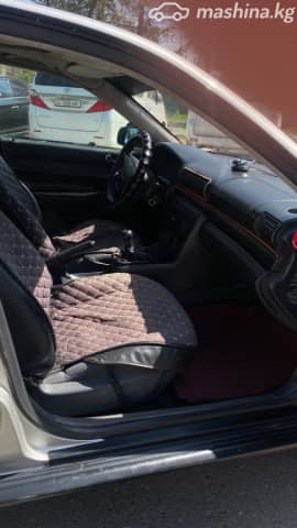 Audi A4 I (B5) 1.6 MT
