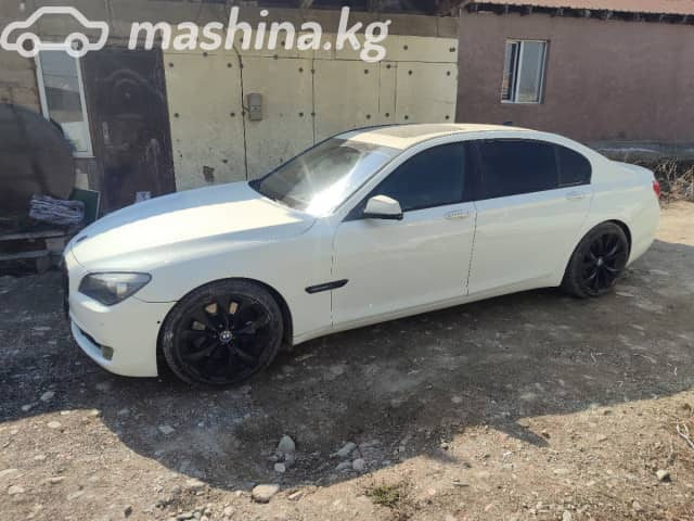 BMW 7 серии V (F01/F02/F04) 750i 4.4 AT