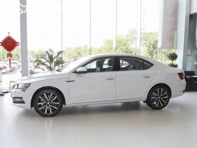 Skoda Superb III 1.8 AT