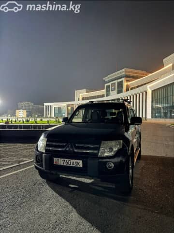 Mitsubishi Pajero IV 3.2d MT 4WD