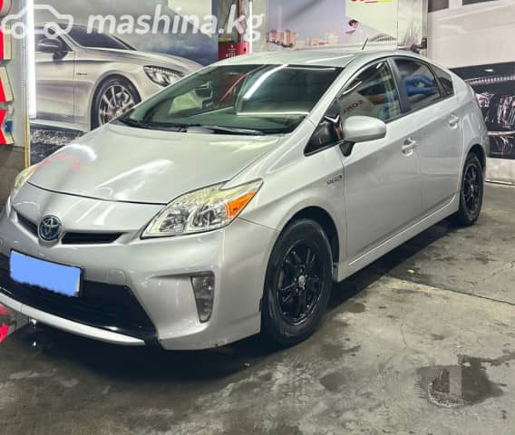 Toyota Prius III Рестайлинг (XW30)