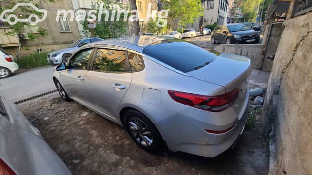 Kia K5 II 2.0 AT