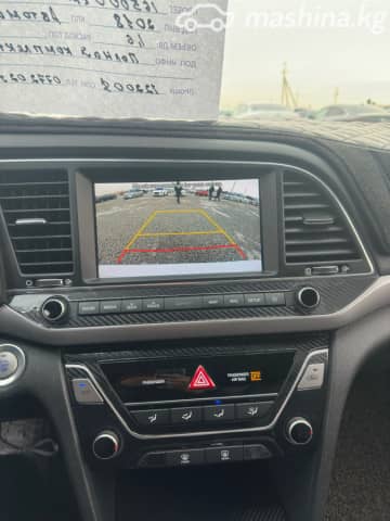 Hyundai Avante VI 1.6 AT
