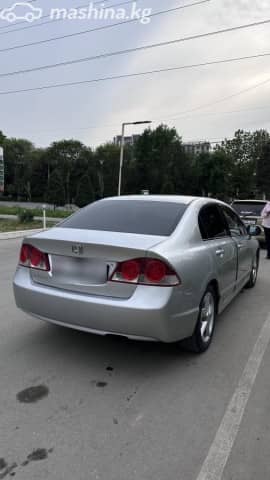 Honda Civic VIII 1.8 AT