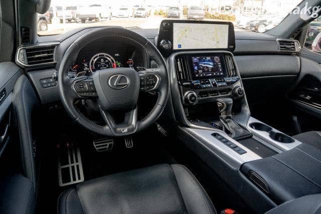 Lexus LX IV
