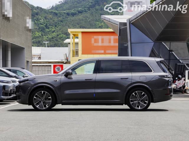 LiXiang L9 Рестайлинг 1.5hyb AT 4WD