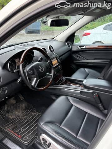 Mercedes-Benz M-Класс II (W164) Рестайлинг 550 5.5 AT 4WD
