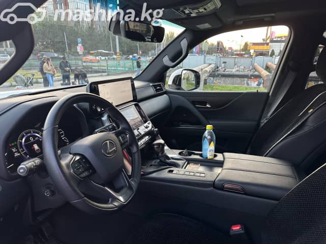 Lexus LX IV 600 3.5 AT 4WD