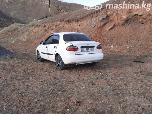 Daewoo Lanos (Sens) 1.5 MT
