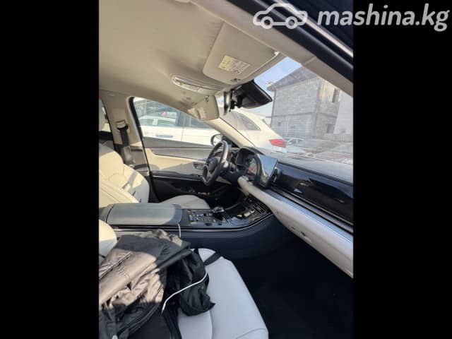 BYD E9 Electro AT