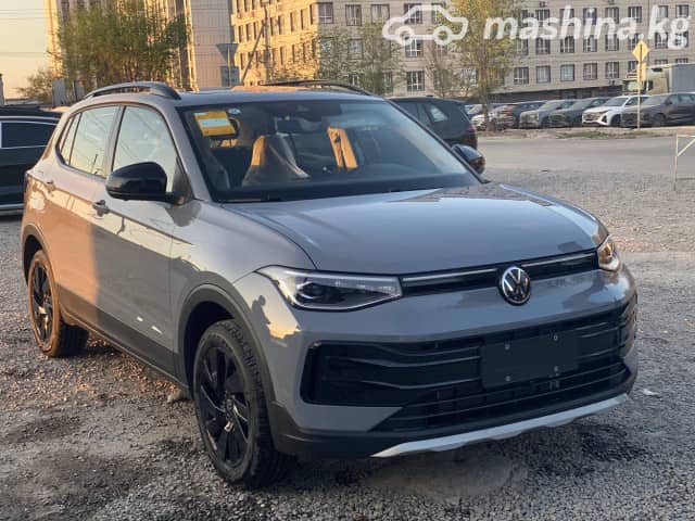 Volkswagen Tharu XR 300 TSI 1.5 AMT