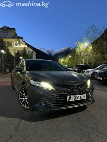 Toyota Camry VIII (XV70)