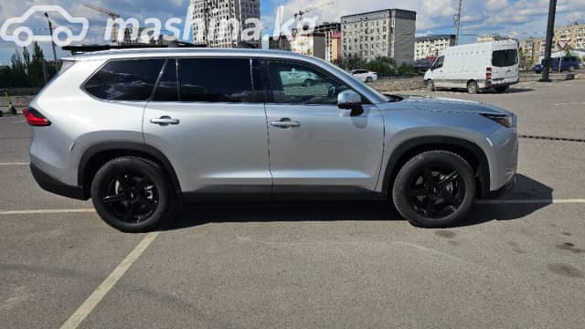 Toyota Grand Highlander 2.5hyb CVT 4WD