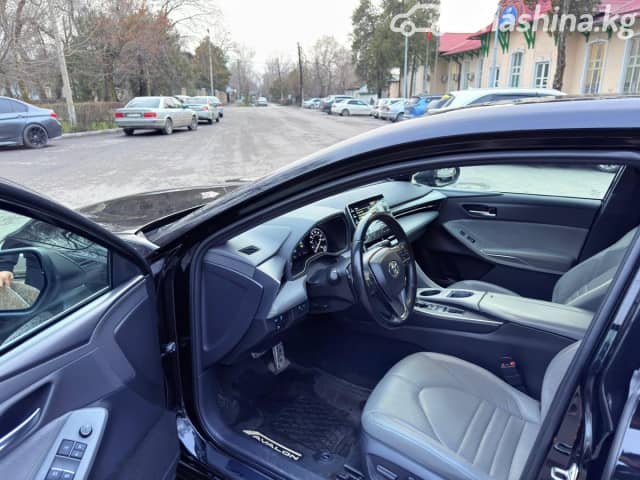 Toyota Avalon V 2.5hyb CVT