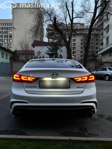 Hyundai Avante VI 1.6 MT
